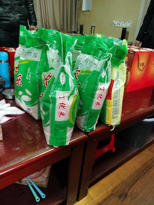 新春公益行 福清市农业农村局携福清市餐饮烹饪行业协会一行慰问东瀚镇海上一线执法工作人员与北盛村困难家庭 福建省
